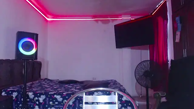 aliceesmith online show from January 2025 01:29:01 PM