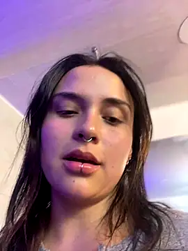 Snapshot of CharlotteScotte chatting on December 2024 11:11:02 AM CharlotteScotte online show from December 2024 11:11:02 AM