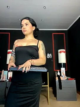 CharlotteScotte online show from November 2025 11:33:01 AM