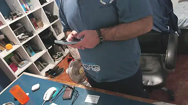 ravingr4d4 online show from November 2025 12:33:01 AM