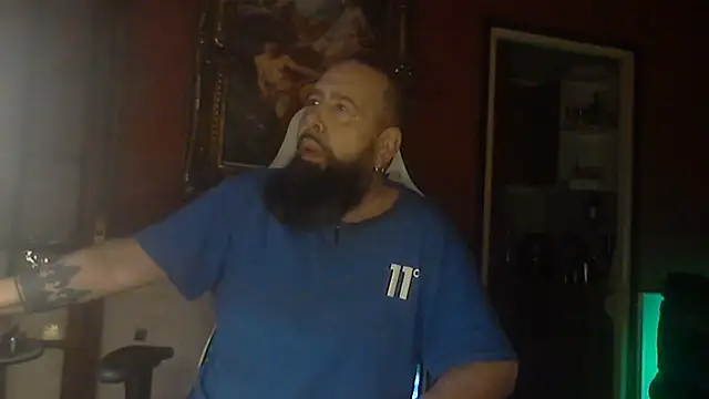 maseurbeardedpig online show from August 2026 03:41:01 AM