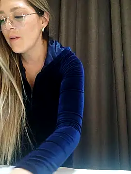 Daniela77771 online show from July 2026 05:30:01 PM