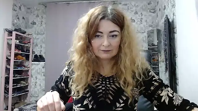 Snapshot of Helen1974 chatting on January 2025 11:02:02 PM Helen1974 online show from January 2025 11:02:02 PM