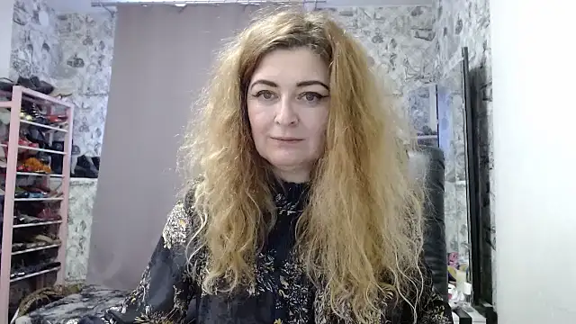 Snapshot of Helen1974 chatting on January 2025 11:43:01 AM Helen1974 online show from January 2025 11:43:01 AM