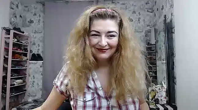 Snapshot of Helen1974 chatting on January 2025 07:10:02 PM Helen1974 online show from January 2025 07:10:02 PM