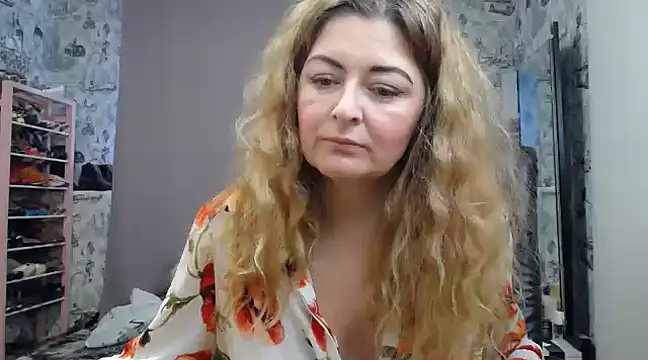 Snapshot of Helen1974 chatting on February 2025 10:07:01 AM Helen1974 online show from February 2025 10:07:01 AM