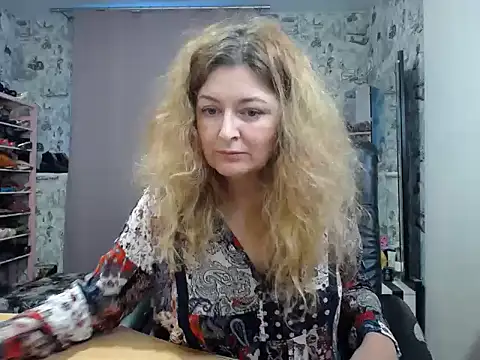 Snapshot of Helen1974 chatting on February 2025 02:22:02 PM Helen1974 online show from February 2025 02:22:02 PM