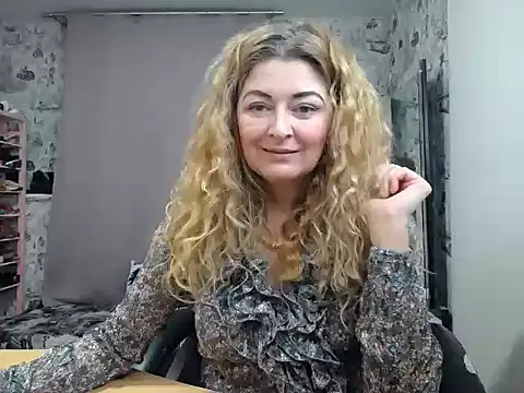 Snapshot of Helen1974 chatting on March 2025 04:35:01 PM Helen1974 online show from March 2025 04:35:01 PM