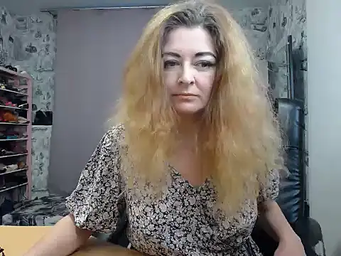 Snapshot of Helen1974 chatting on March 2025 03:18:02 PM Helen1974 online show from March 2025 03:18:02 PM