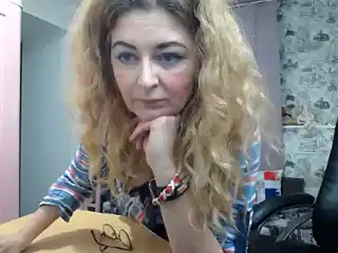 Snapshot of Helen1974 chatting on March 2025 11:36:02 PM Helen1974 online show from March 2025 11:36:02 PM