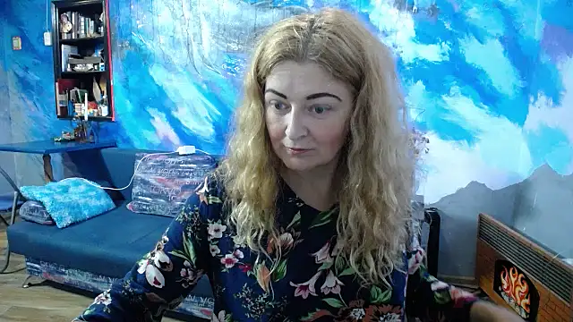 Snapshot of Helen1974 chatting on September 2025 02:05:02 PM Helen1974 online show from September 2025 02:05:02 PM