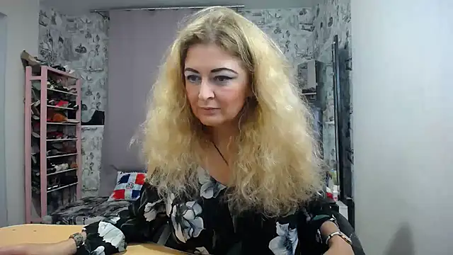 Snapshot of Helen1974 chatting on October 2025 03:40:01 PM Helen1974 online show from October 2025 03:40:01 PM