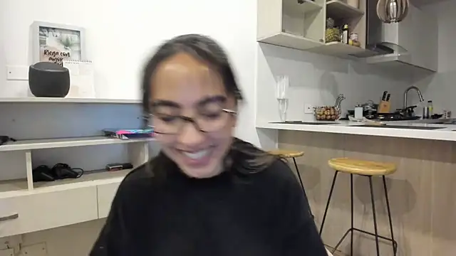 Sophi  a online show from February 2026 02:49:02 AM