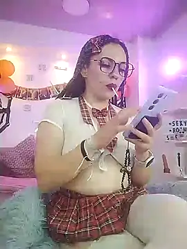 CaroFisher online show from October 2025 01:07:01 PM