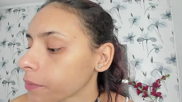 Ehotloveaxxx online show from January 2026 12:41:01 PM