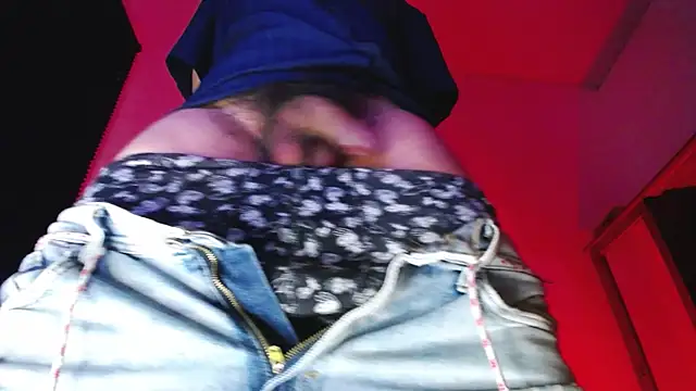 zacwatson  online show from December 2025 11:20:01 PM