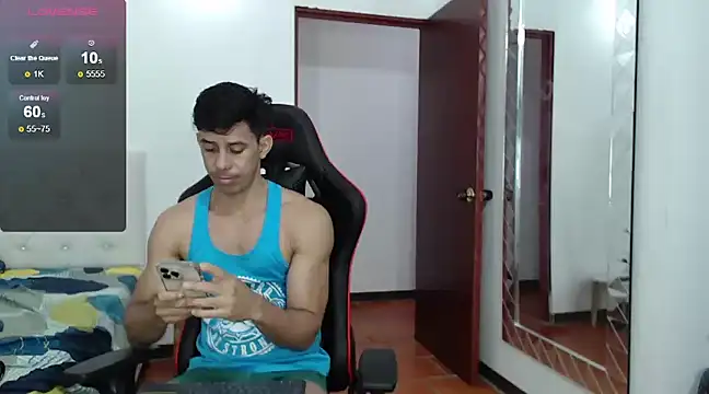 JoseRumbero26 online show from December 2024 11:48:01 AM