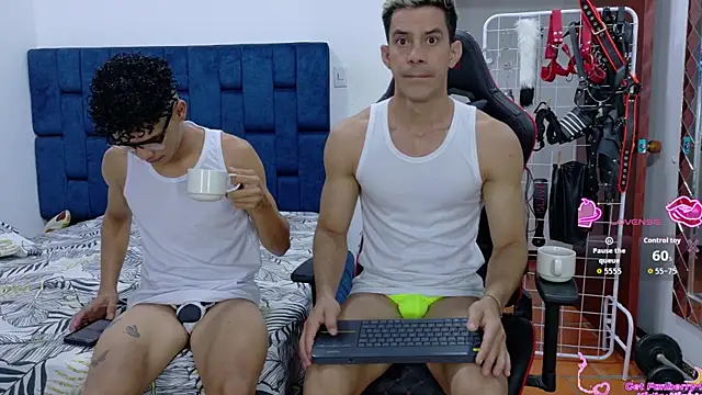 JoseRumbero26 online show from November 2025 12:16:02 PM