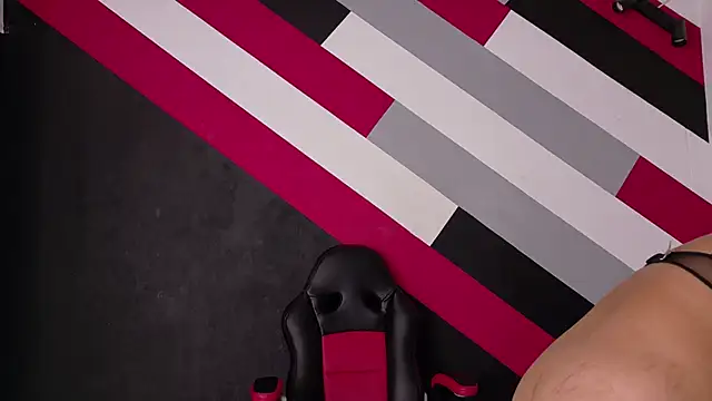 I am yours- online show from October 2025 11:42:02 AM