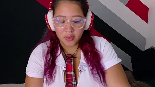 I am yours- online show from December 2025 11:41:01 AM