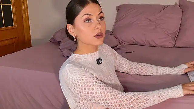 AvaBabyGirl online show from October 2025 01:01:01 PM