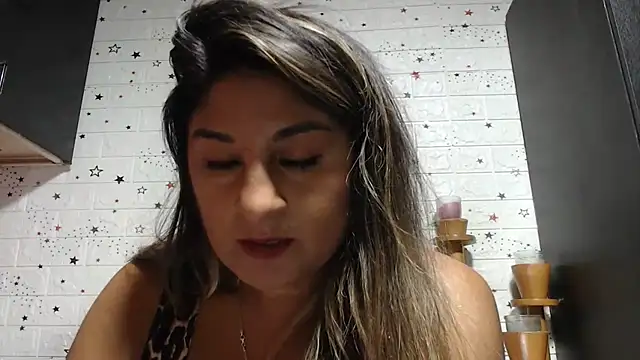 Snapshot of dayanara_kamal chatting on July 2026 06:32:01 PM dayanara kamal online show from July 2026 06:32:01 PM