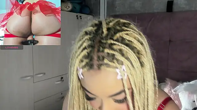 conny  curly online show from April 2026 02:22:02 PM