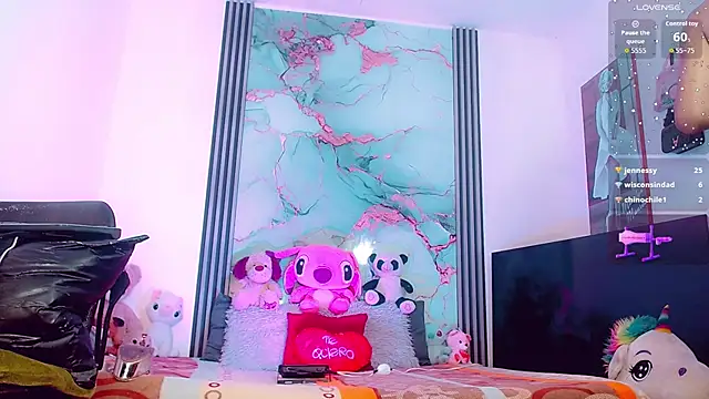 Snapshot of _ChanellR_ chatting on September 2025 11:08:02 PM ChanellR online show from September 2025 11:08:02 PM