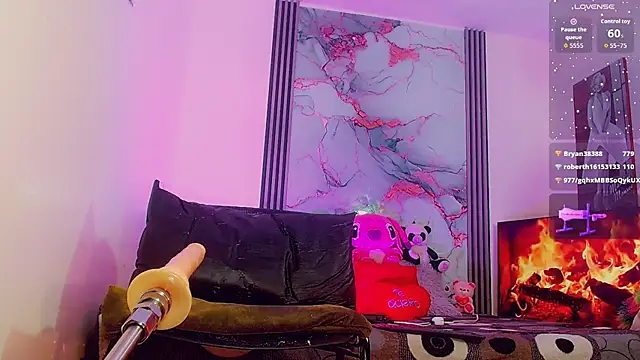 Snapshot of _ChanellR_ chatting on October 2025 10:56:02 AM ChanellR online show from October 2025 10:56:02 AM