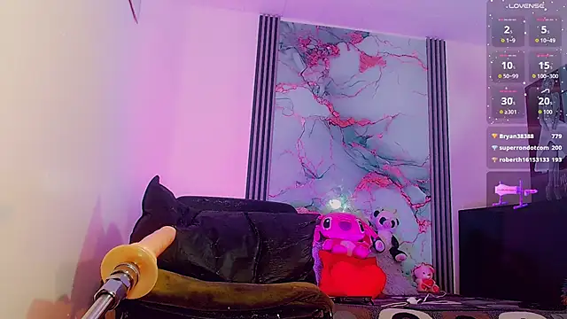 Snapshot of _ChanellR_ chatting on October 2025 07:33:01 PM ChanellR online show from October 2025 07:33:01 PM