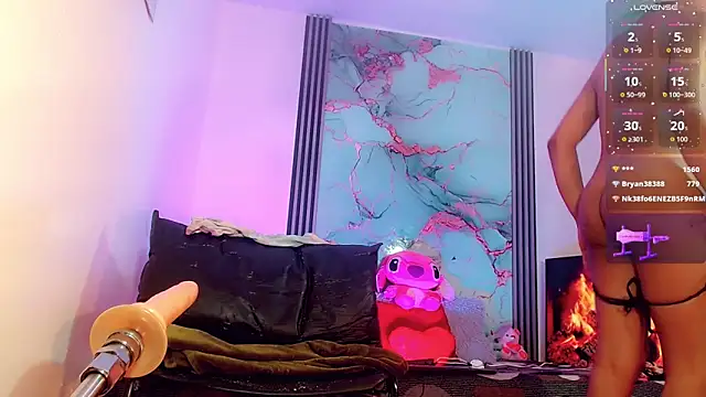 Snapshot of _ChanellR_ chatting on October 2025 11:10:02 AM ChanellR online show from October 2025 11:10:02 AM