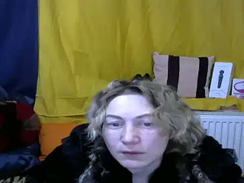 wLESLYMOSw online show from January 2025 09:17:02 AM