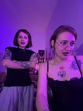 Dooubletroublee online show from June 2026 10:24:01 PM