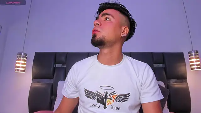 PittAndLunaa online show from January 2026 01:04:01 PM