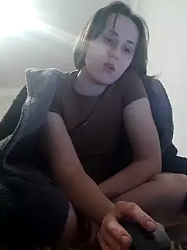 emeli moon online show from December 2024 11:31:02 PM