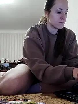 emeli moon online show from October 2025 12:19:01 PM