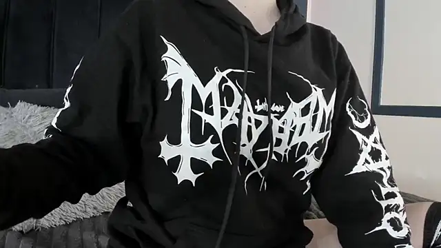 Adeelinee online show from December 2024 07:38:02 PM