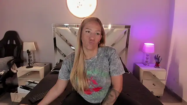 AnyyJones online show from January 2025 08:43:01 PM