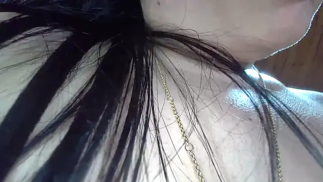 white sexy  online show from January 2025 01:11:01 PM