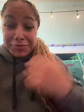 lovelymyah online show from March 2025 02:58:01 AM