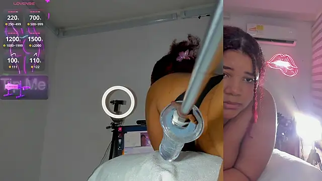 Abigail Girl   online show from February 2026 05:32:01 PM