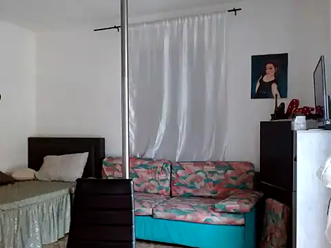 danasantoreal online show from December 2025 08:45:01 AM