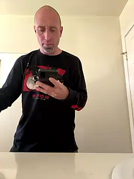 El Gizmo online show from December 2024 10:10:01 PM