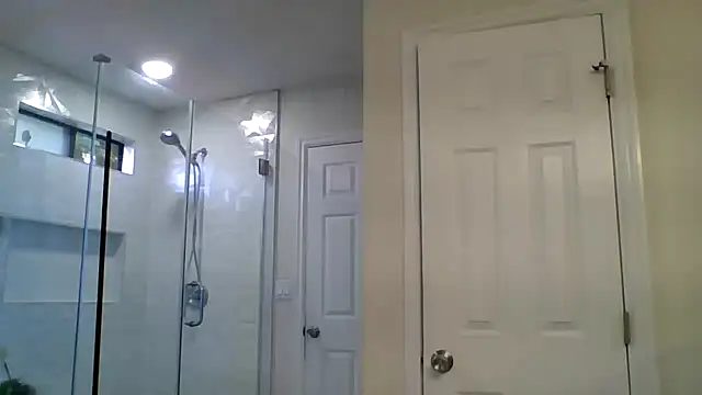 El Gizmo online show from April 2026 05:57:01 PM