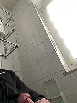 Snapshot of Furko_33 chatting on December 2024 12:35:01 PM Furko 33 online show from December 2024 12:35:01 PM