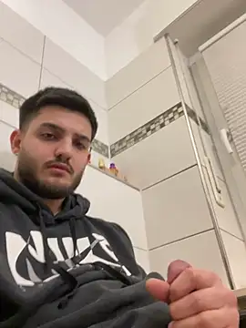 Snapshot of Furko_33 chatting on January 2025 09:53:01 PM Furko 33 online show from January 2025 09:53:01 PM