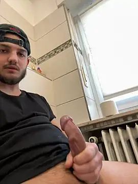 Snapshot of Furko_33 chatting on February 2025 03:08:02 PM Furko 33 online show from February 2025 03:08:02 PM