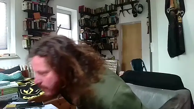 sunr1sa online show from December 2025 12:43:01 PM