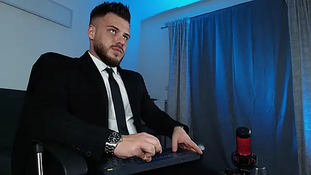 juliusmasters online show from January 2025 12:05:02 AM