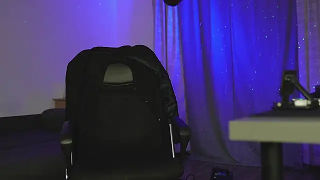 juliusmasters online show from March 2025 01:10:01 AM